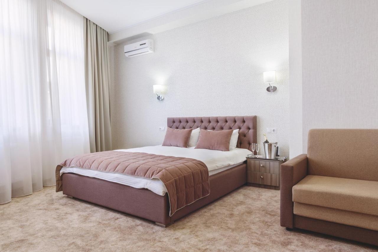 Familion Aparthotel Chişinǎu Buitenkant foto